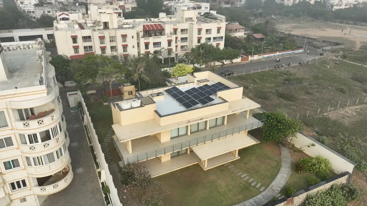 Daystar Solar project at Residence 2